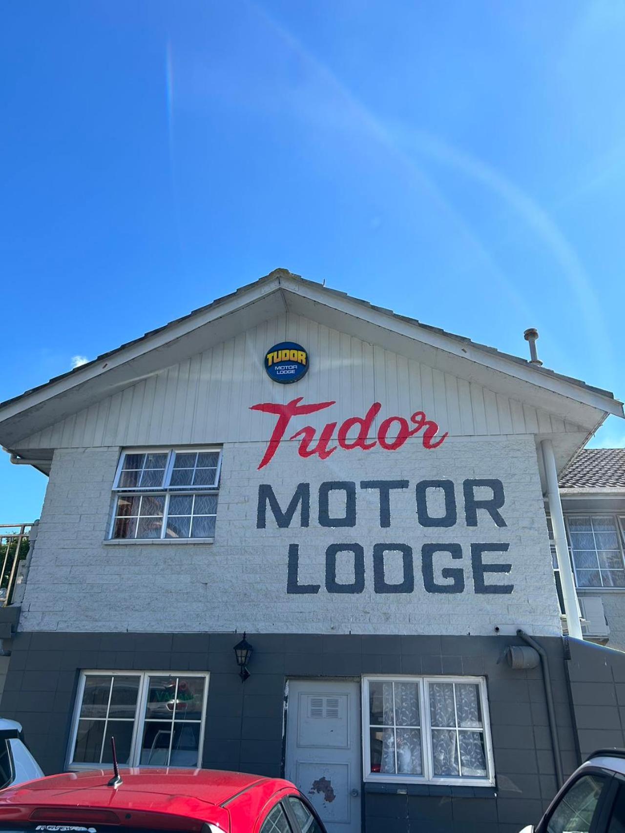 Tudor Motor Lodge Hamilton Exterior photo