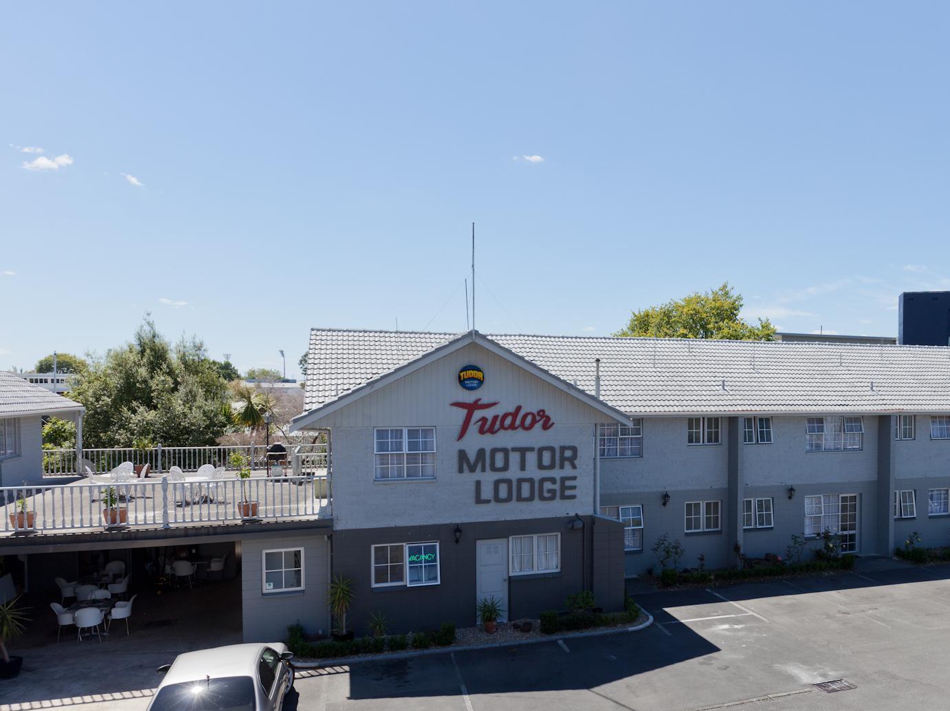 Tudor Motor Lodge Hamilton Exterior photo